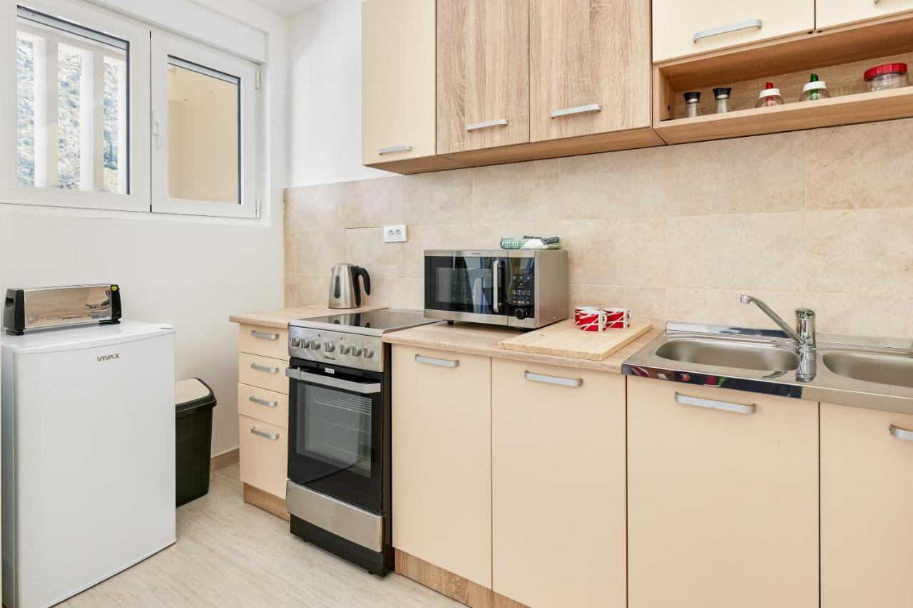 Apartment Pavle Kotor Exteriör bild